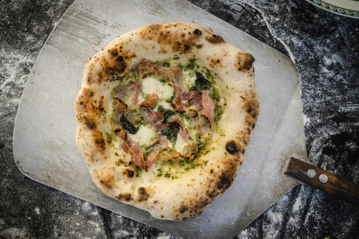 Kalkulator pizzy jak u mamy – idealne proporcje na ciasto bez błędów